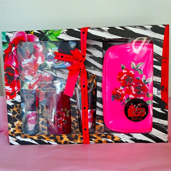 Betsey Johnson Bath & Body Betsey Johnson Rose Scented Body Bath Kit Poshmark
